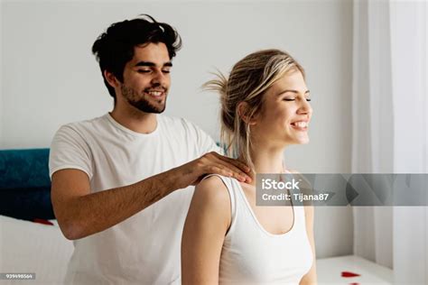 Erotic massage Redencao